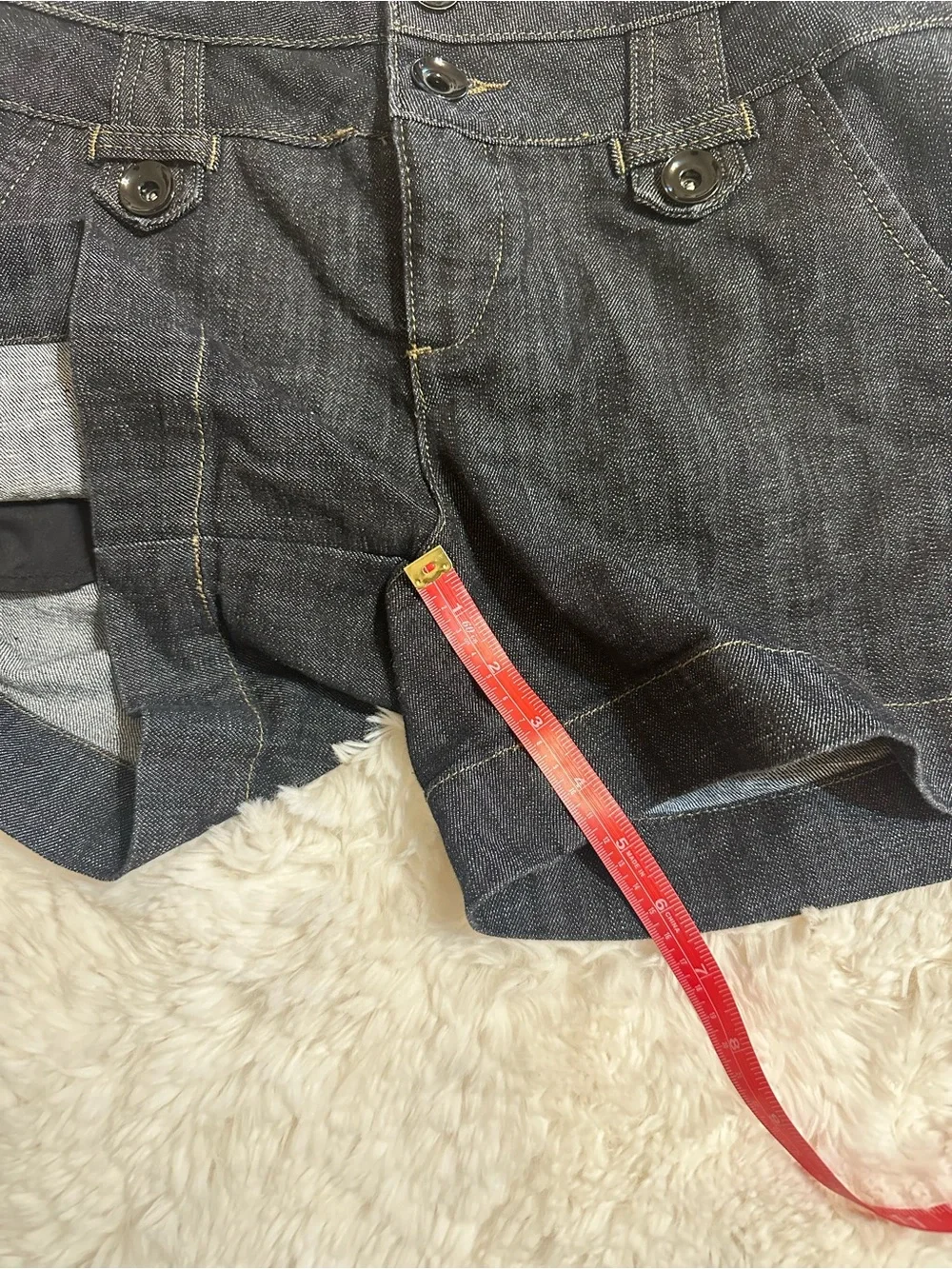 One 5 One Dark Wash Denim Shorts Size 10 Cuffed Stretch 4.5” Inseam